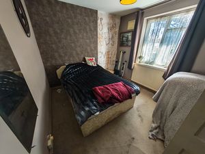 Photo 1- click for photo gallery